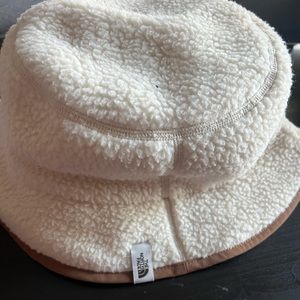 Bucket hat, Northface